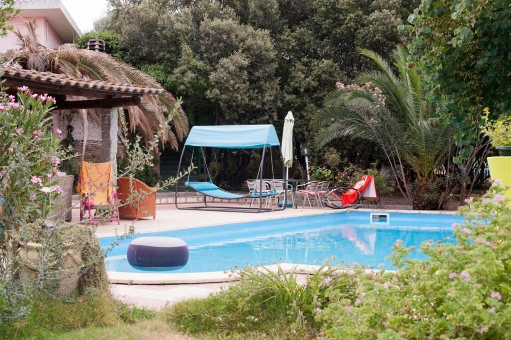 Loft Mansardato Con Giardino E Piscina In Villa Privata Loft With Garden And Swimming Pool In A Private Villa Sestu Extérieur photo